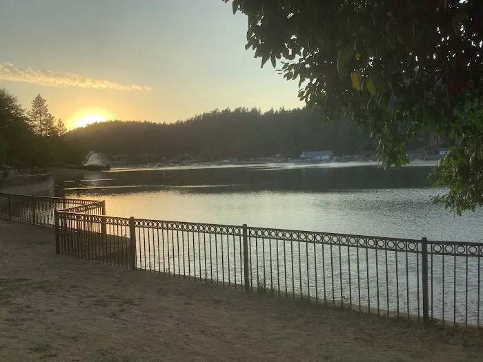 Lake Gregory Dog Park 7