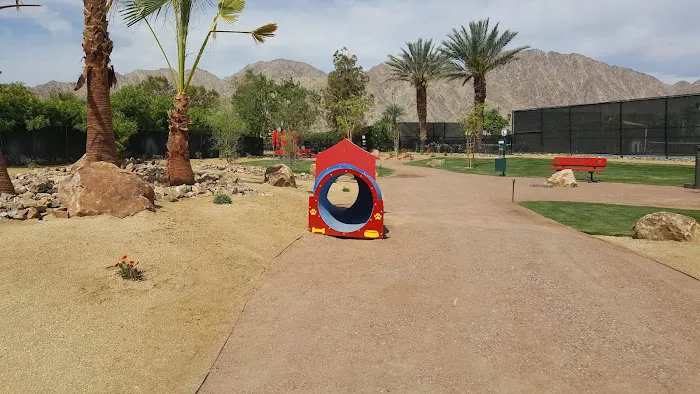 'PAWS' WEST - PGA WEST Private Dog Park 4