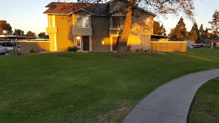 Southbay Townhome dog park 3
