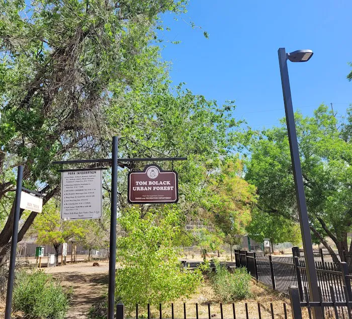 Tom Bolack Dog Park (Small & Large Dog Parks) 5