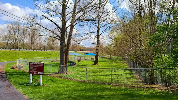 Lewisburg Dog Park by Royal Canin 6