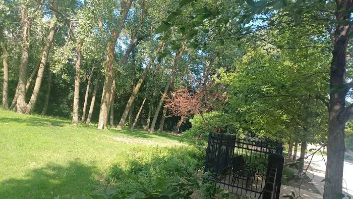 16th & Prairie Dog Park 8