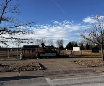Glenview Dog Park - Bark West