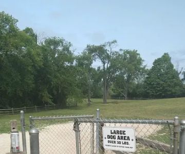 Larsen Nature Preserve And Dog Park