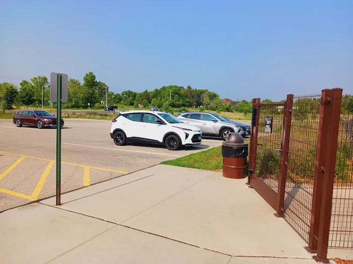 Waukegan Savanna Off-Leash Dog Area 7