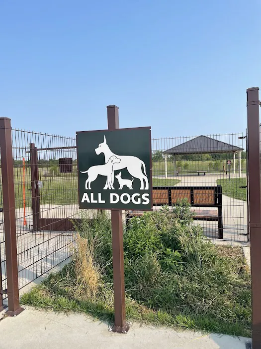 Waukegan Savanna Off-Leash Dog Area 2