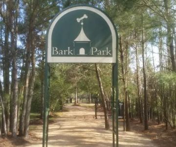 Gleannloch Farms Bark Park