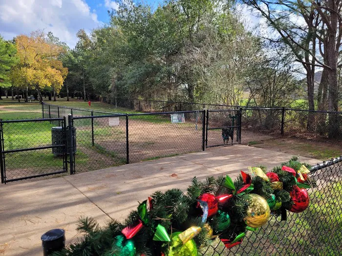 Gleannloch Farms Bark Park 9