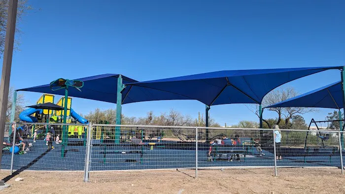 Anamax Dog Park 2
