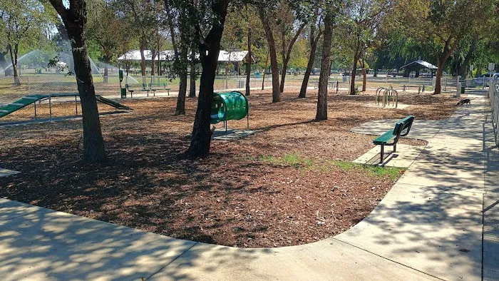 Mooney Grove Dog Park 9