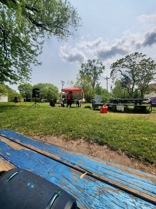 Pilgrim Dog Park & Beer Garden 2