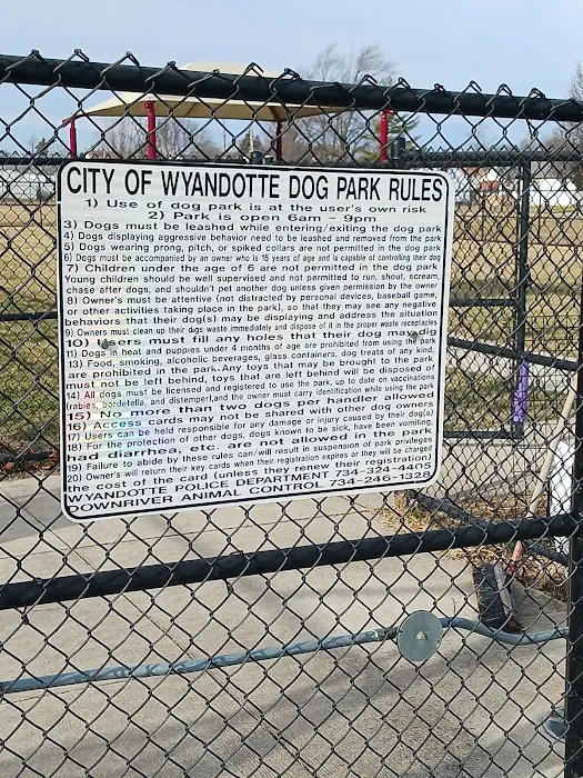 Wyandotte Dog Park 8