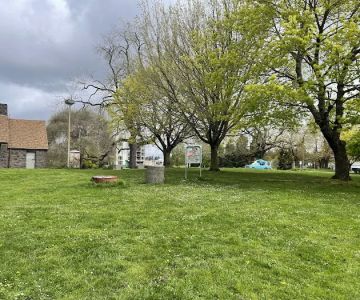 Off-Leash Dog Area
