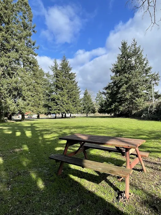 Dog Park w/Tables 2