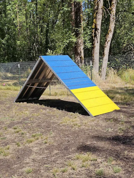 Creekside Pup Park 8